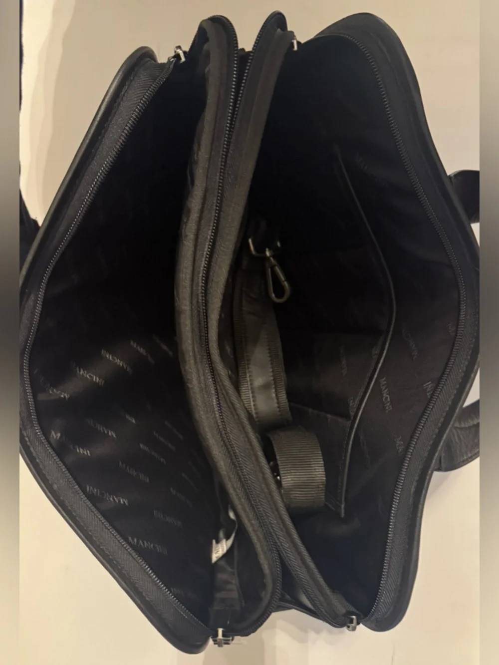 MANCINI Milan Triple Compartment Briefcase NWT